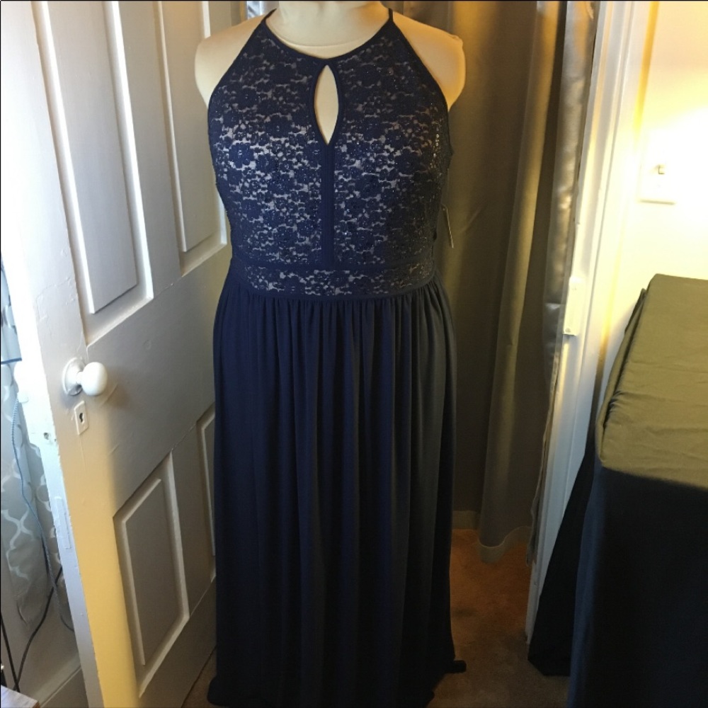 ✨night way lace sequin gown✨ - Picture 2 of 5